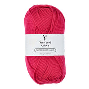 Yarn and Colors Super Must-have 033 Raspberry - bol garen in deze kleur