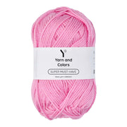 Yarn and Colors Super Must-have 037 Cotton Candy - bol garen in deze kleur