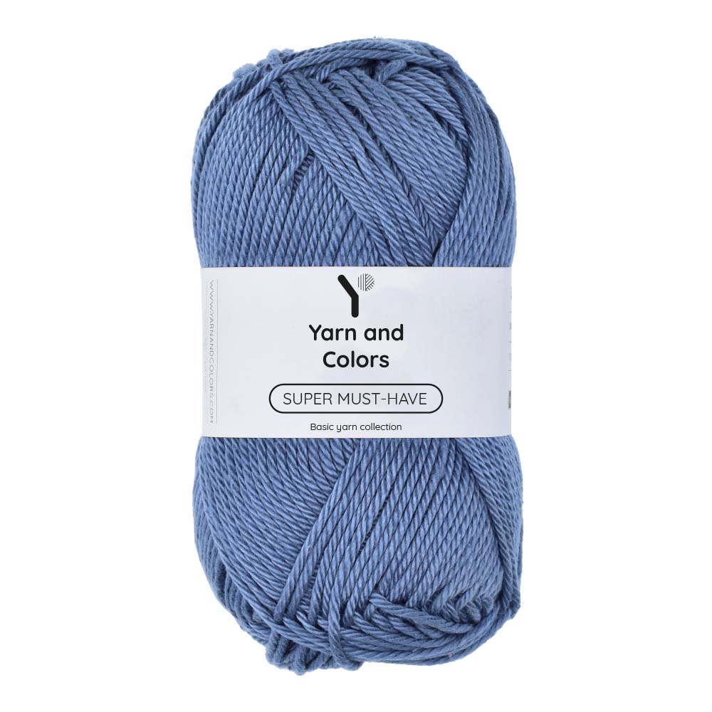 Yarn and Colors Super Must-have 061 Denim - bol garen in deze kleur