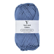 Yarn and Colors Super Must-have 061 Denim - bol garen in deze kleur