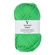 Yarn and Colors Super Must-have 086 Peony Leaf - bol garen in deze kleur