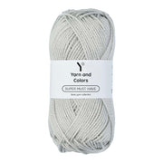 Yarn and Colors Super Must-have 094 Silver - bol garen in deze kleur