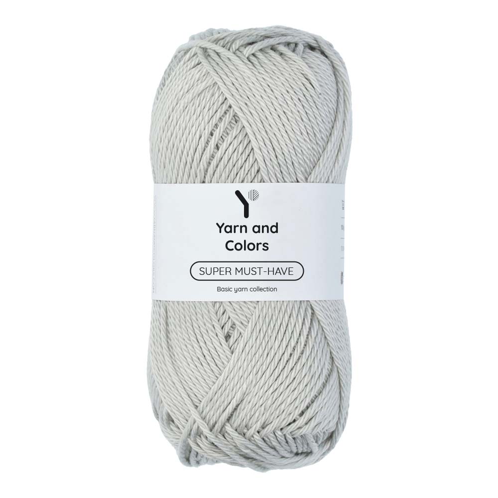 Yarn and Colors Super Must-have 094 Silver - bol garen in deze kleur