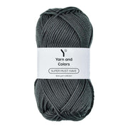 Yarn and Colors Super Must-have 098 Graphite - bol garen in deze kleur