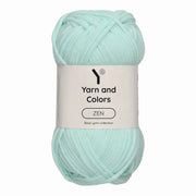 Yarn and Colors Zen 073 Jade Gravel - bol garen in deze kleur