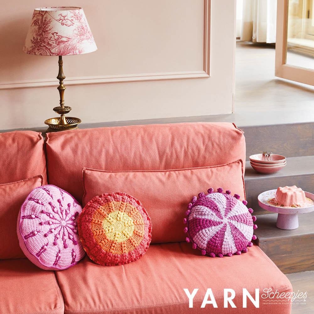 Yb photos sq — gemaakt met YARN Bookazine (3)