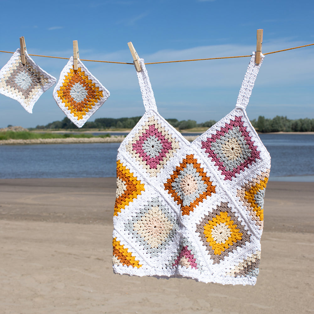 Top — gemaakt met Zomerse Granny Top Haakpakket